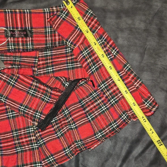 Red Plaid Mini Skirt- Size: Large (jr's) - Picture 4 of 7